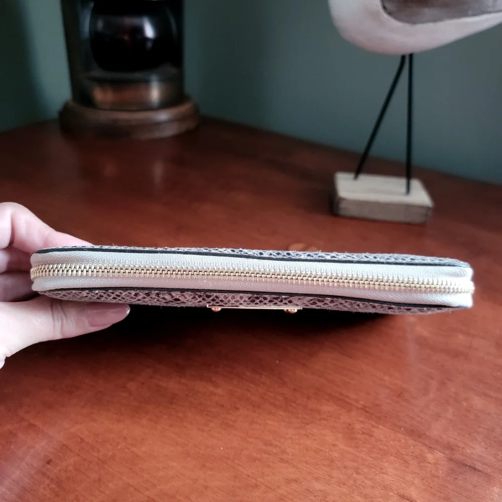 Michael Kors Jet Set Brandy Continental Wallet Taupe Tan Python Embossed Leather - Picture 5 of 16